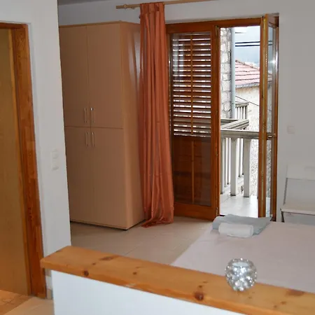 Apartment Aleksandar Tivat Exterior photo