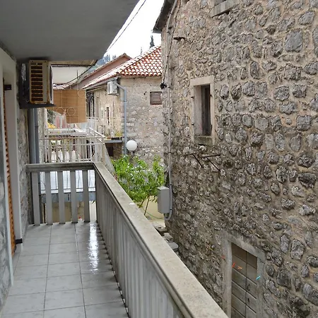 Apartment Aleksandar Tivat Exterior photo