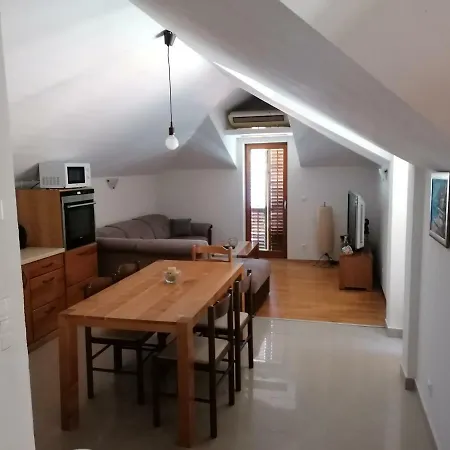 Apartment Aleksandar Tivat Exterior photo