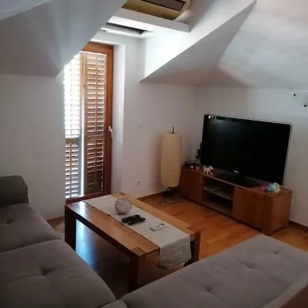 Apartment Aleksandar Tivat Exterior photo